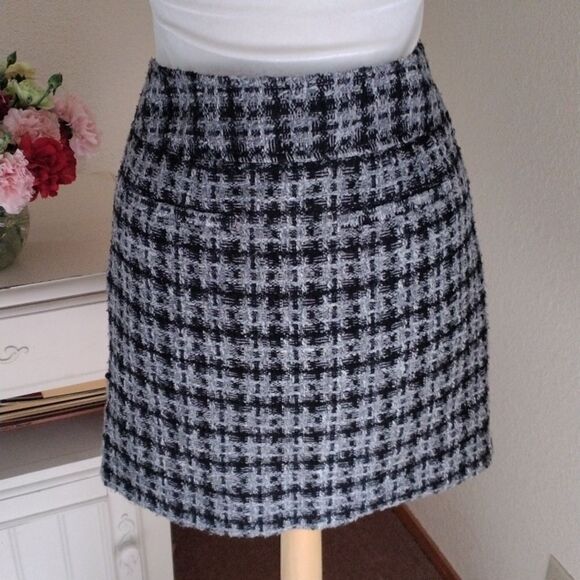 Ann Taylor Loft Woven Plaid Skirt - Picture 5 of 8